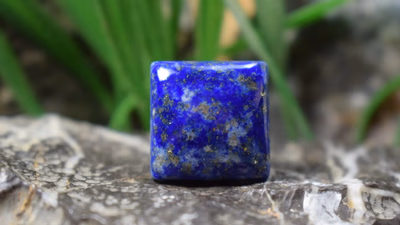 How to distinguish the original Lapis lazuli (Azure) from the fake Lapis lazuli