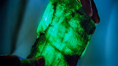 What are the differences between emerald and green beryl?