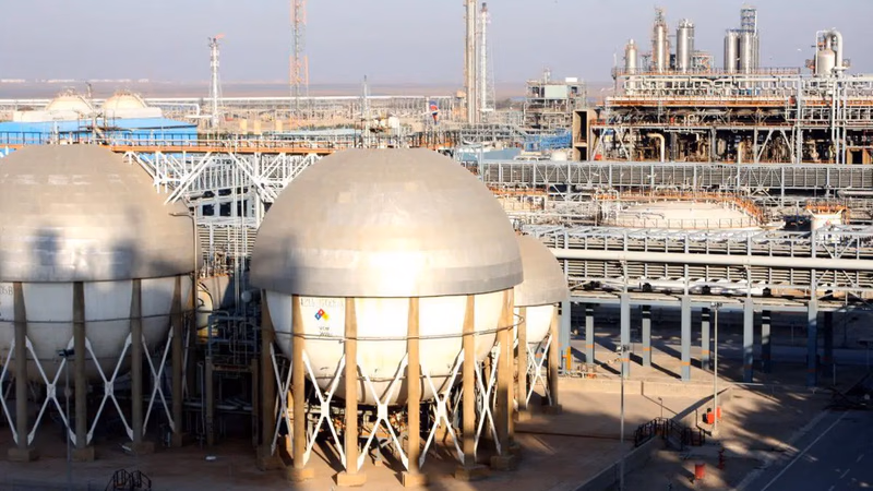 Chlorine gas, liquid or solid