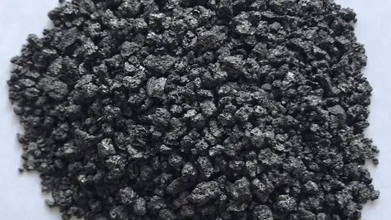 What are the largest producers of petcoke in the world?