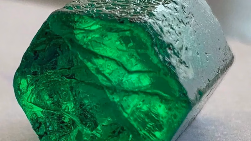 Where is the most important emerald reserves and mines in the world?