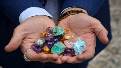 What are West Asian (Middle Eastern) gemstones?