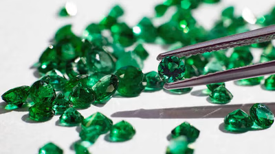 What is the basis of soecify the price of original Emerald of Afghanistan?