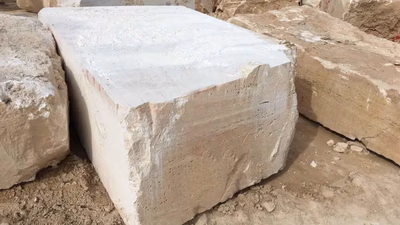 What role does Travertine play in today's luxury architecture and decoration?