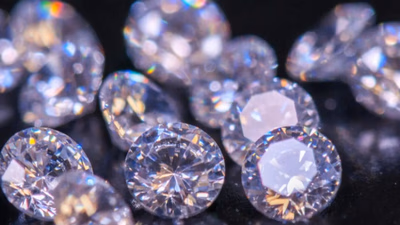 Which countries are the biggest producing and consuming diamonds in the world?