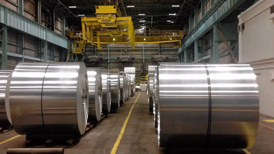 What is aluminum foil and what are its features and uses?
