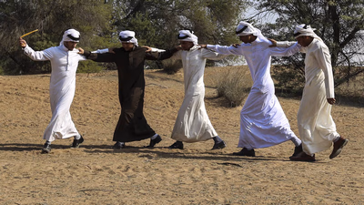 په نړۍ کې تر ټولو زړه راښکونکي او مشهور دودیز محلي جامې