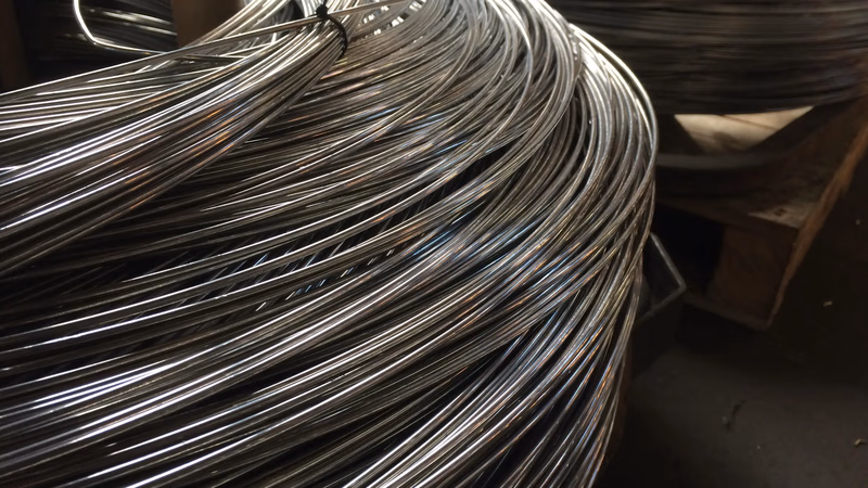 What is aluminum wire and where is it used?