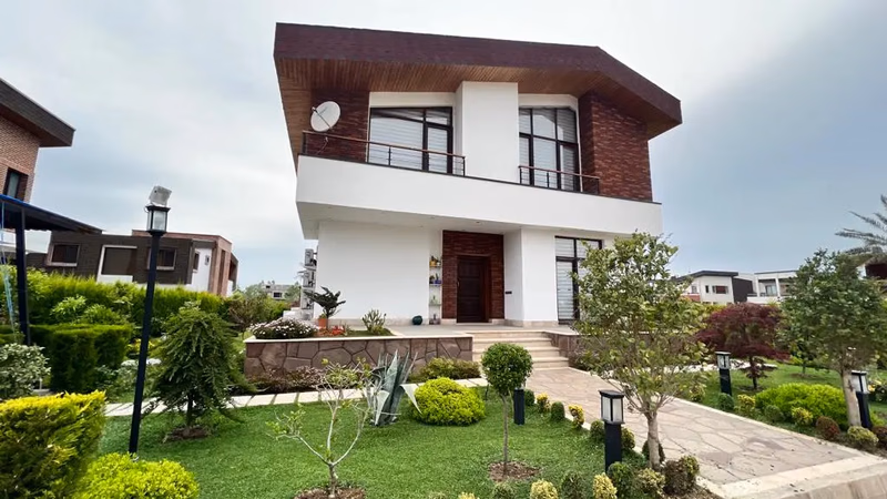 Villa buying and selling market in Asia