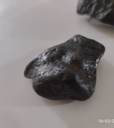 Метеорит барои фурӯш