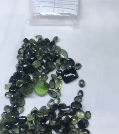 Pakistan Peridot 25000 Carats at 70 Cents