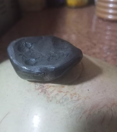 Unique Magnetic Iron Meteorite